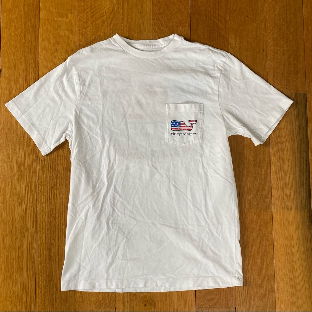 Vineyard Vines Tee